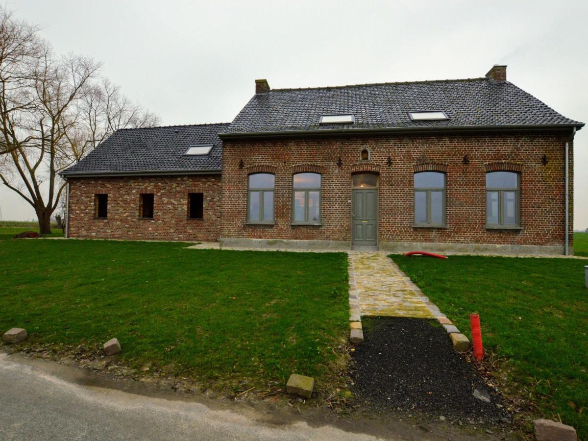 Spacious Holiday Home With Pond In Poperinge Roesbrugge-Haringe Buitenkant foto