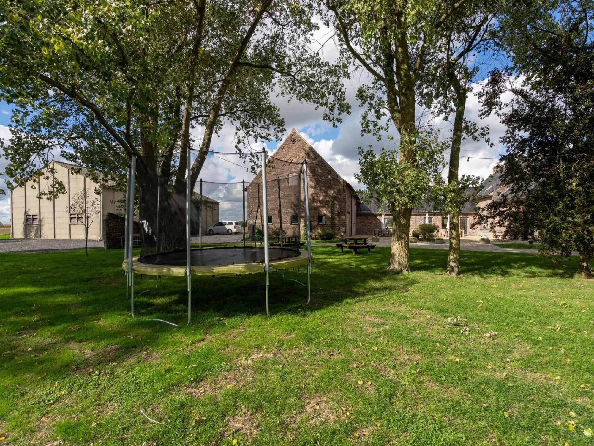 Spacious Holiday Home With Pond In Poperinge Roesbrugge-Haringe Buitenkant foto